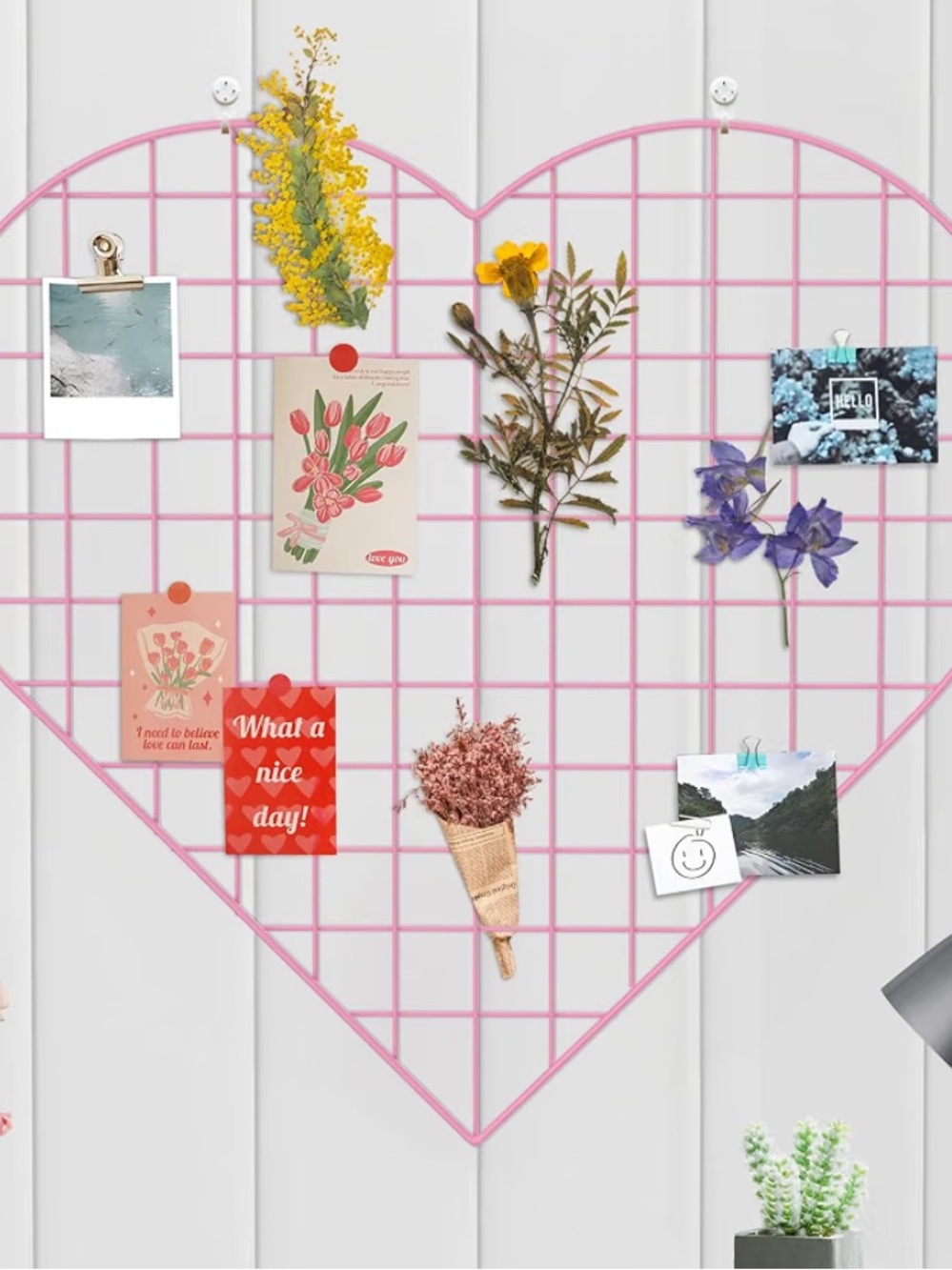 Pink Heart Wire Grid Wall Organizer with Clips